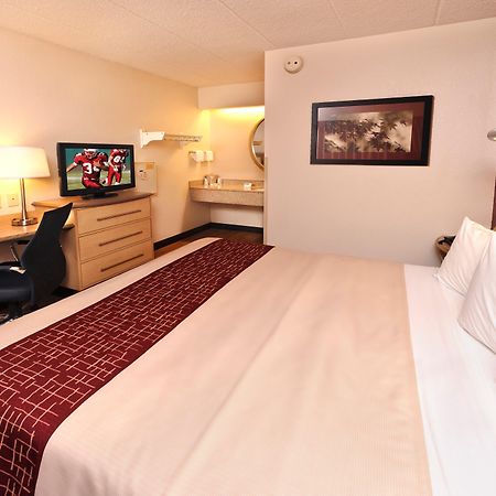Red Roof Inn Wilkes-Barre Arena Экстерьер фото