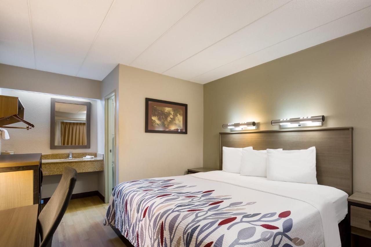 Red Roof Inn Wilkes-Barre Arena Экстерьер фото